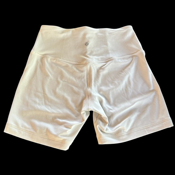 Lululemon🍋Align Side Stripe Light Ivory High-Rise Shorts 6” Size 10 NWT - Picture 8 of 9
